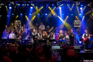 VORSICHT GEBLÄSE! - Die Party-Bigband
