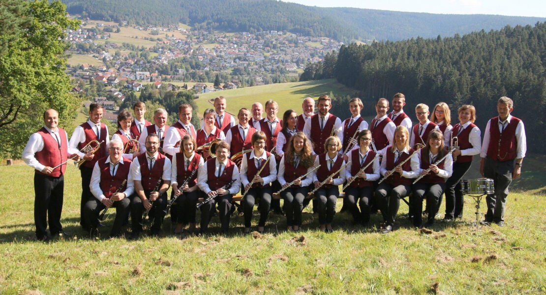 kurkonzert-mit-dem-trachtenblasorchester-baiersbronn