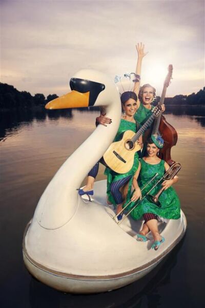 zucchini-sistaz-falsche-wimpern-echte-musik