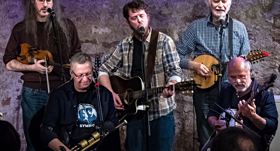 loinnir-irisch-folk