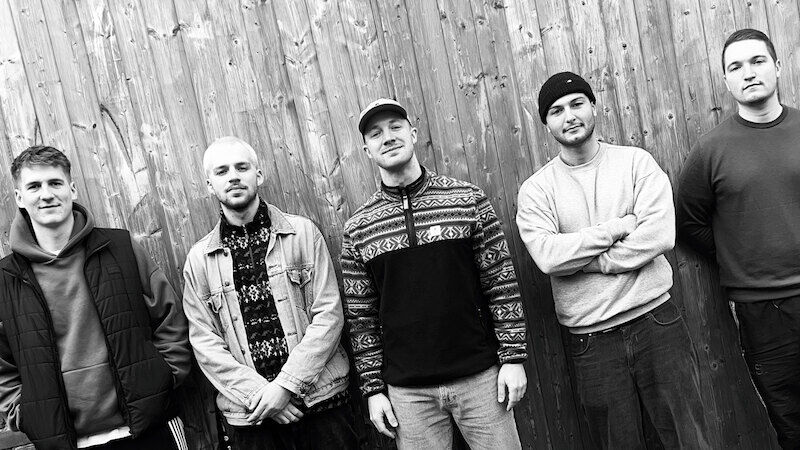 hagen02-punkrock-mit-trompete-und-hiphop-support-niru-auch-punkrock