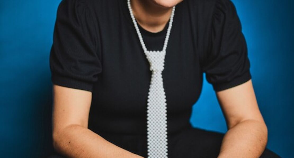 ella-carina-werner-liest-der-hahn-erlautert-unentwegt-der-henne-wie-man-eier-legt