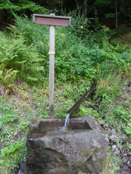 rund-ums-kleindenkmal