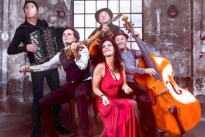 Foaie Verde - Virtuose Weltmusik von Budapest über den Balkan zum Schwarzen Meer!