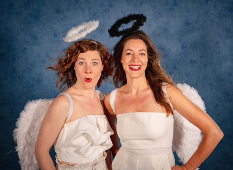 mobus-welling-die-weihnachtsengel-bose-scharf-und-unbeschreiblich-weiblich