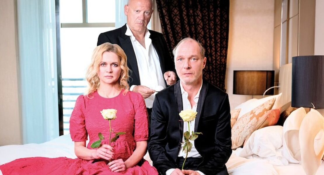 star-theater-berta-das-ei-ist-hart-eine-musikalische-lesung-nach-loriot-mit-christine-sommer-martin-brambach-und-dietmar-loeffler