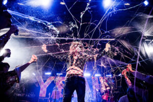 YEAH! - feat.: The Oh-Yeahs - 