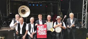 Penthouse Jazzband beim 6. Benefizkonzert der Vesperkirche in der Stadtkirche