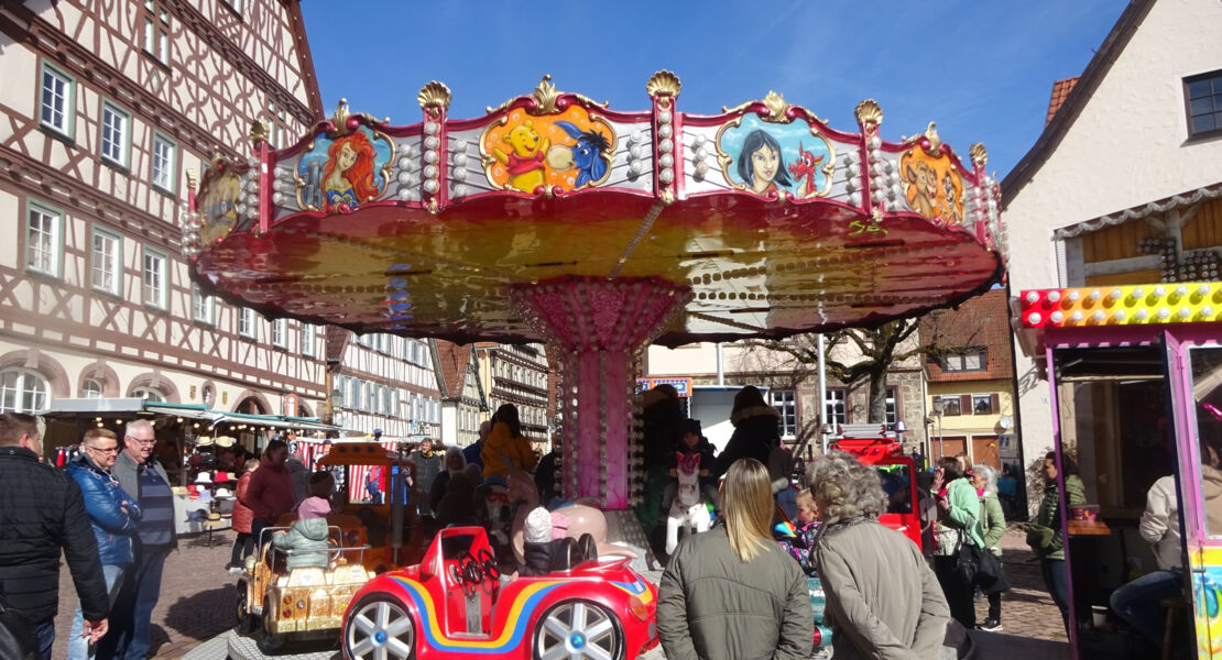 traditioneller-ostermontagsmarkt