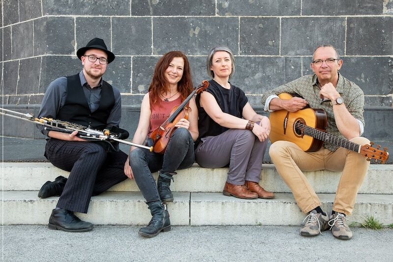 folk-im-park-ii-lange-folk-nacht