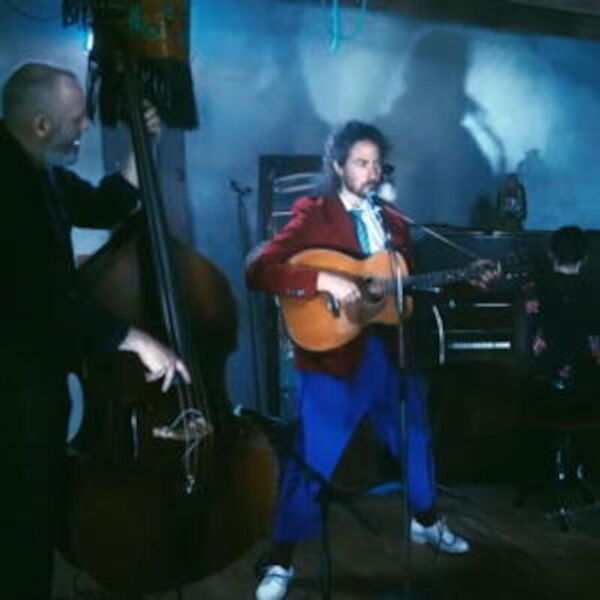 mick-strauss-in-the-dark