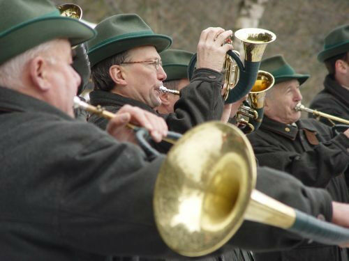 silvesterblasen-von-der-erdbeerplatte