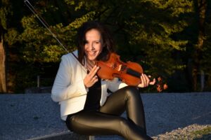 Natasha Korsakova - Eine musikalische Lesung | Bistro