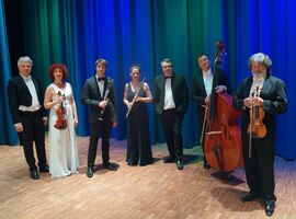 Festliches Konzert des Johann-Strauß-Ensembles mit Gast-Solisten