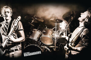 Thomas Blug - ROCKANARCHIE feat. Tommy Fischer | Teilbestuhlung