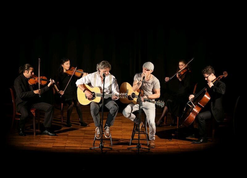 simon-garfunkel-tribute-meets-classic-duo-graceland-mit-streichquartett-band